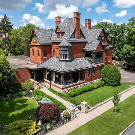 The New Victorian Mansion Bed & Breakfast Saint Paul Esterno foto